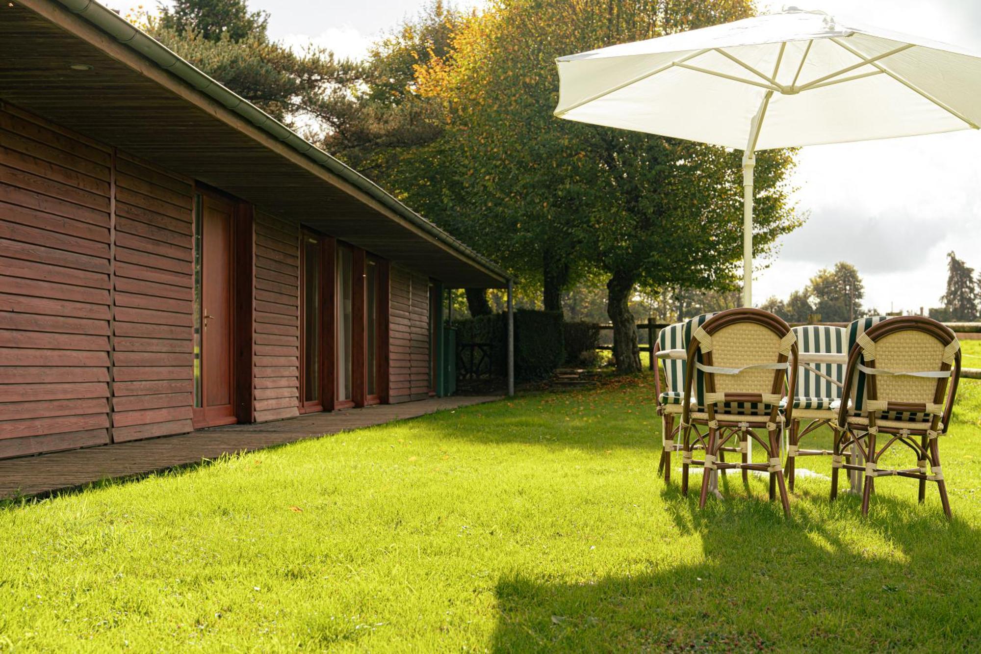 Le Manoir Du Lys, The Originals Relais Hotel Bagnoles de l'Orne Normandie Exterior photo